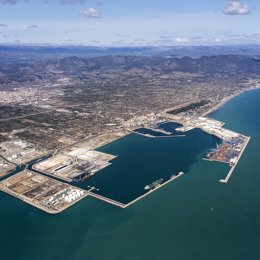 Archivo - El Puerto de Castellón invertirá 93 millones entre 2020 y 2024, la mayor parte en el acceso ferroviario a la dársena sur