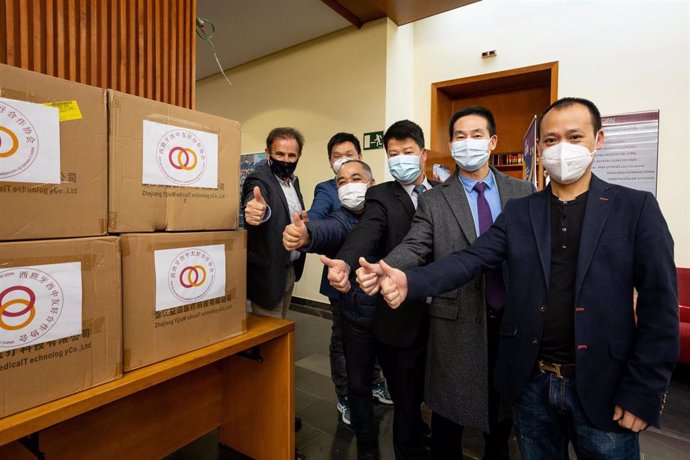 Zaragoza.- El Ayuntamiento distribuirá entre entidades sociales 30.000 mascarillas donadas por una asociación china