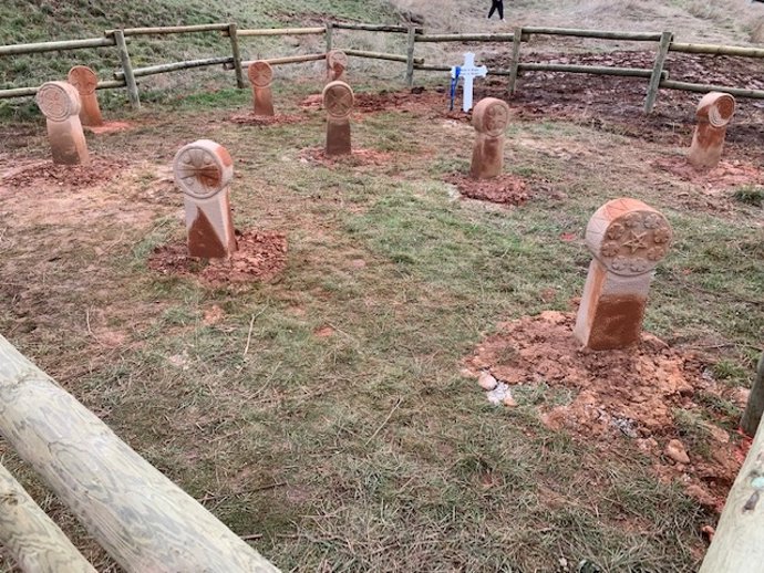 Concluye la recreación de un cementerio templario en el Monte de las Ánimas de Soria