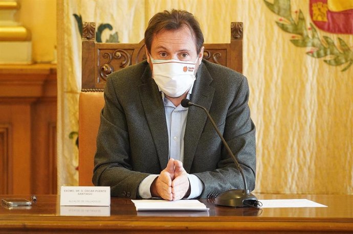 Cvirus.-Puente apoya la petición de dimisión de Mañueco y critica la respuesta a la sentencia "con una nueva bofetada"