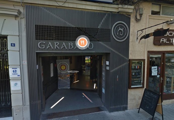 Sucesos.- Un restaurante de la Plaza del Altozano de Albacete arde tras un fuego originado en una freidora