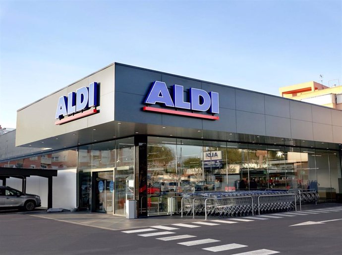 Economía.- Aldi inaugura dos locales en Almería y Madrid y supera los 330 establecimientos en España