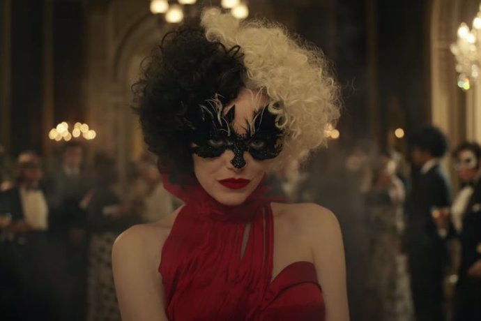 La psicótica Cruella de Emma Stone presenta su primer tráiler: "Soy mujer, oídme rugir"