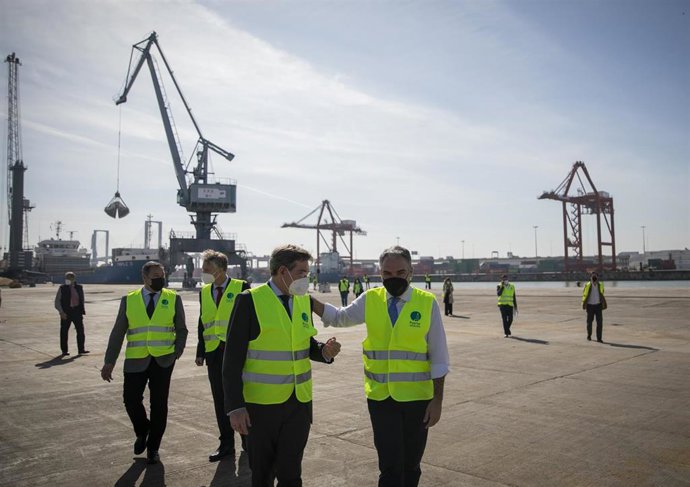 Sevilla.- Puertos.- El Puerto aspira a 500 millones de los fondos europeos para un "hub eólico" y descarbonización