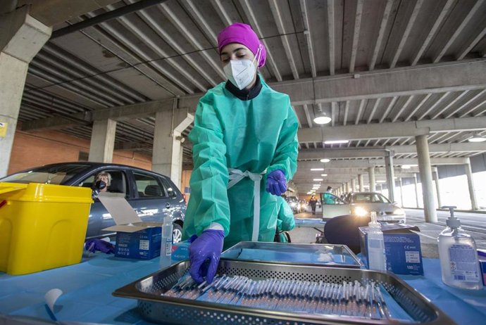 Huelva.- Coronavirus.- Solo diez municipios siguen con una tasa superior a 500 y la incidencia sigue a la baja