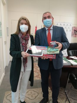 Cádiz.- Educación.- La Junta refuerza los recursos de las aulas hospitalarias con tablets y materiales didácticos