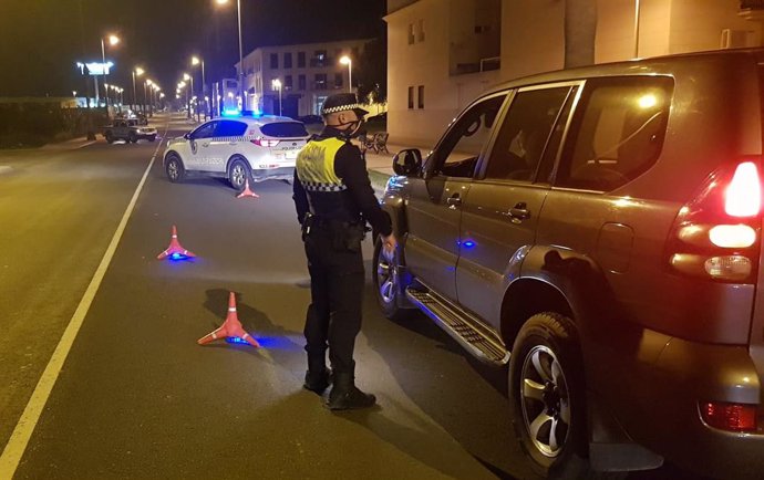 Huelva.-Coronavirus.- La Policía Local de Cartaya disuelve seis concentraciones en el municipio durante el fin de semana