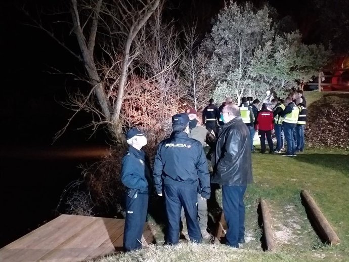 Sucesos.- El Grupo Especial de Operaciones de la Policía Nacional se suma a la búsqueda del joven en el Duero en Soria