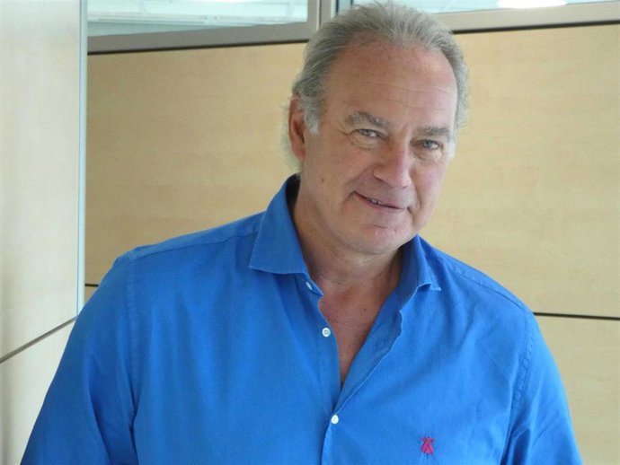 Archivo - ¿Se hará Bertín Osborne un perfil en una aplicación de ligoteo?