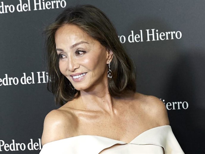 Archivo - Isabel Preysler attends Pedro Del Hierro 'Superbloom' showroom ahead of Mercedes Benz Fashion Week Madrid Spring/ Summer 2020 on June 26, 2019 in Madrid, Spain.