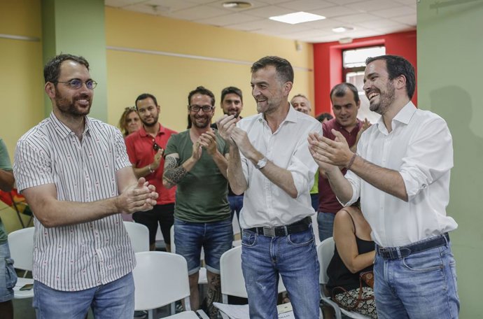 Archivo - Garzón aspira a seguir liderando IU con una candidatura que reúne a la cúpula de la formación e incluye a Antonio Maíllo