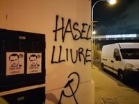 Carteles y pintadas en Palma pidiendo la libertad de Pablo Hasél