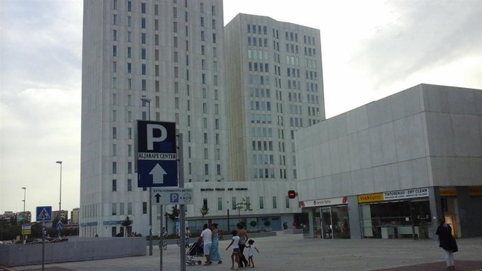 Archivo - Sevilla.-El pleno de Mairena aprueba iniciar el rescate de la concesión de Aljarafe Center tras quebrar la adjudicataria