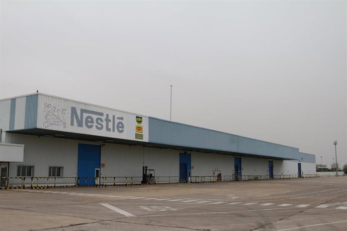 Archivo - Economía/Empresas.- Nestlé reduce un 3% el beneficio en 2020, hasta 11.293 millones