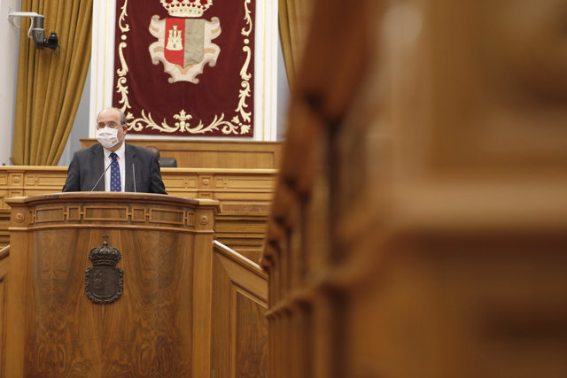 El vicepresidente de C-LM, José Luis Martínez Guijarro, en el pleno de las Cortes