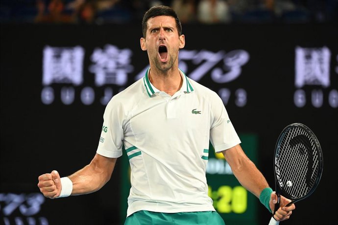 Tenis/Australia.- Djokovic acaba con el sueño de Karatsev y se convierte en el primer finalista del Abierto de Australia