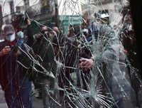 El Ayuntamiento de Madrid evalúa ya la cuantía de los daños causados ayer por los disturbios