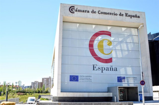 Archivo - Economía.- Un total de 25 empresas pasan a la fase final del Premio Nacional Pyme 2020 de Cámara de España y Santander