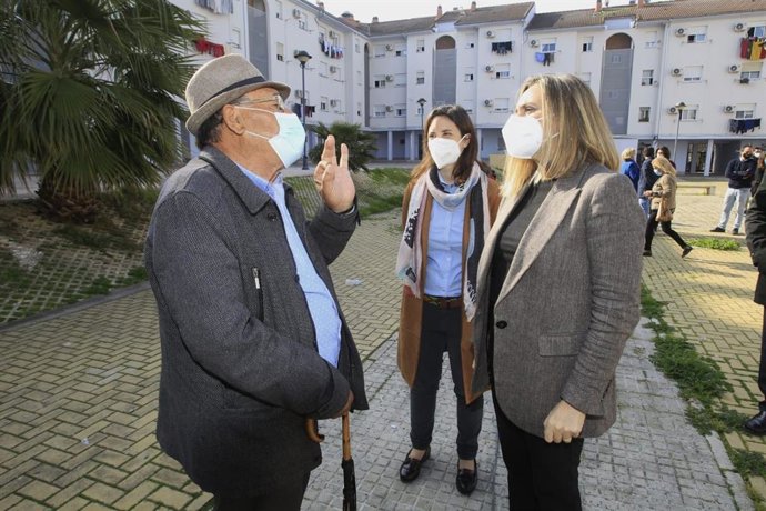 Marifrán Carazo niega "enfrentamientos" en el PP por la Base Logística del Ejército, que la Junta apoyará en Córdoba