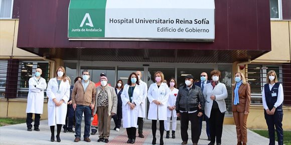 2. El Hospital Reina Sofía de Córdoba realiza el primer trasplante autólogo de progenitores hematopoyéticos en domicilio