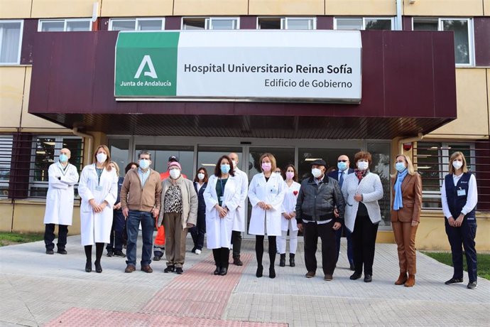 El Hospital Reina Sofía de Córdoba realiza el primer trasplante autólogo de progenitores hematopoyéticos en domicilio