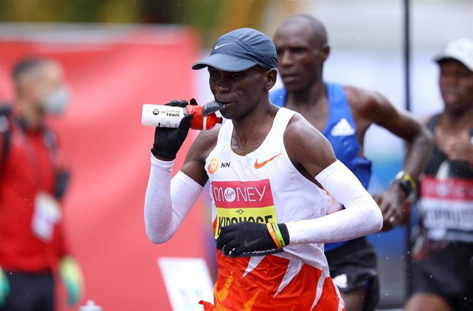 Archivo - Atletismo.- El keniata Eliud Kipchoge correrá el Maratón de Hamburgo del 11 de abril