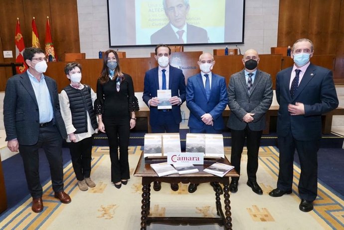 Cámara y Diputación de Valladolid acercan la mediación administrativa a los municipios con la guía 'Tesauro'