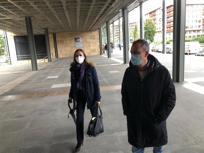 IU pide a Amazon que prime la negociación colectiva en su modelo de gestión en Siero