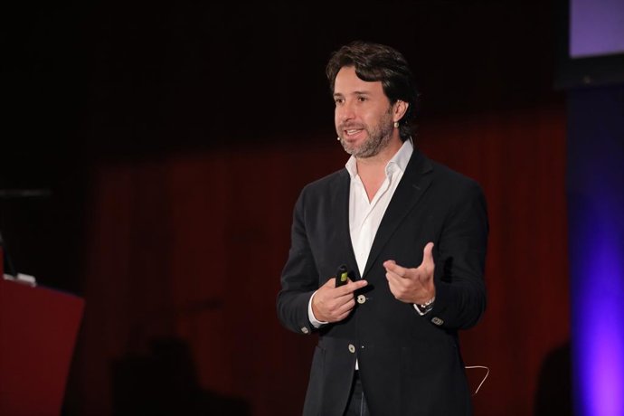 Economía/Motor.- El 75% de clientes que compraron un coche 'online' gastaron 700 euros más que en canales tradicionales