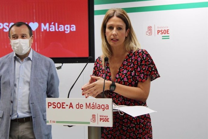 Málaga.- Cvirus.- PSOE critica "falta de previsión" de Junta al tener que viajar mayores a vacunarse a otros municipios