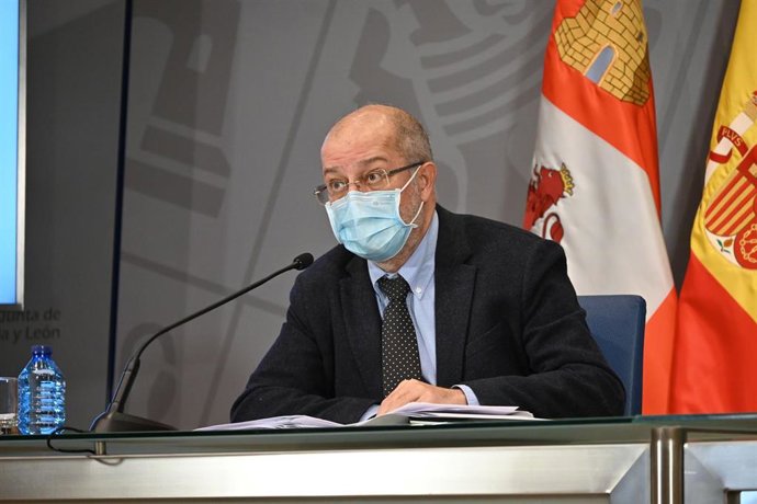 Igea culpa al PSOE de "hacer un Busquets" al "revolcarse por el suelo" y "excavar" en la "miseria moral"