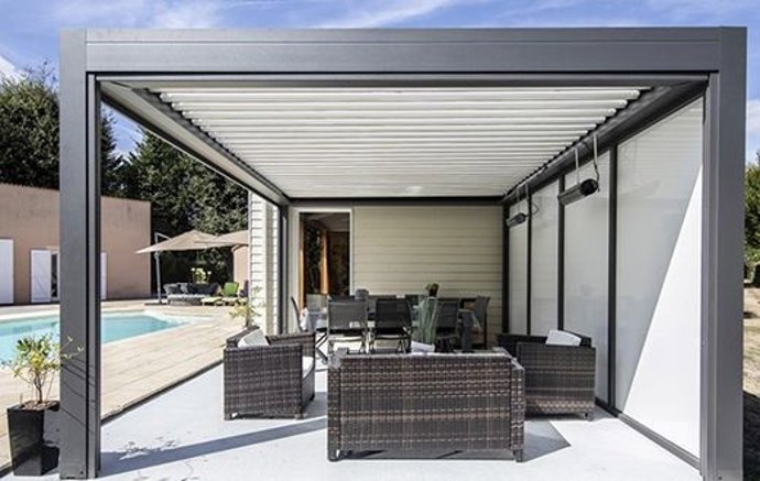 Pérgola de lamas orientables Abrisud