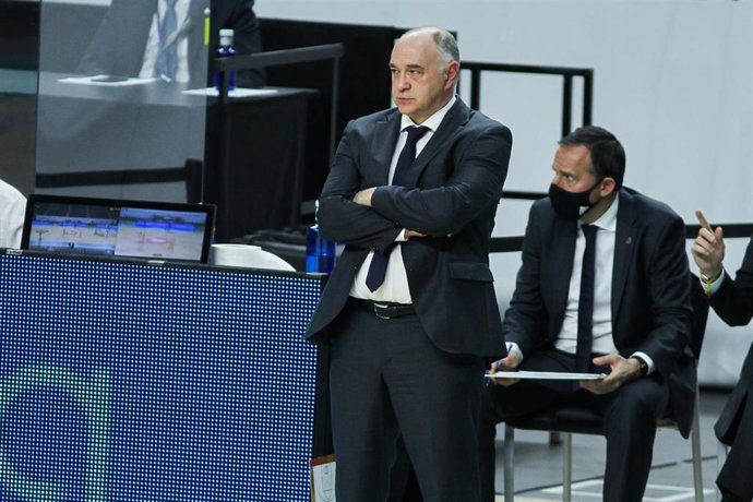 Pablo Laso dirigiendo al Real Madrid