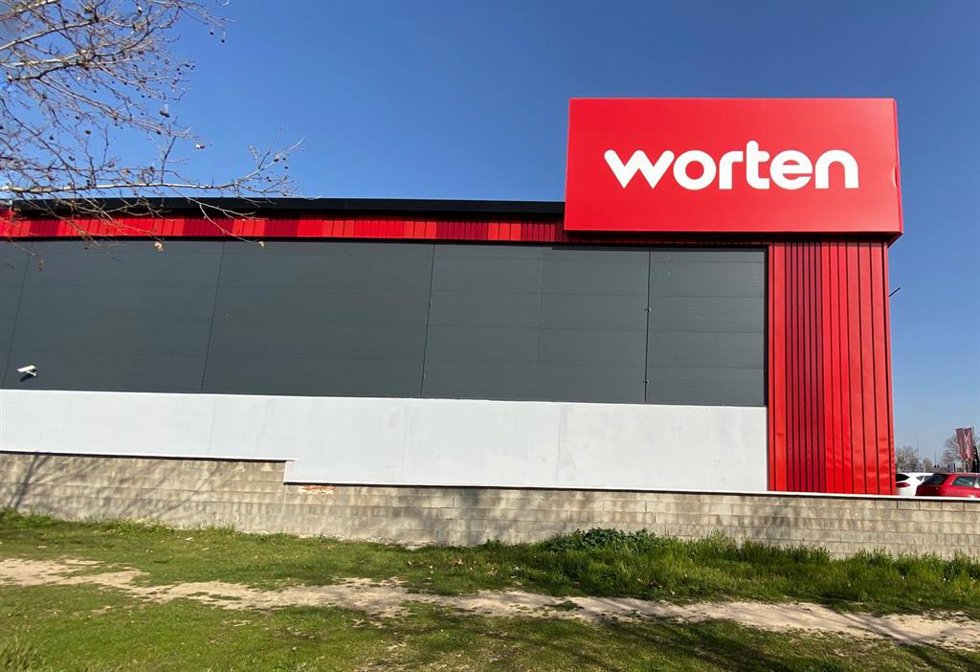 Archivo - Una de las tiendas de la empresa de electrodosmésticos y electrónica Worten, en Madrid (España)