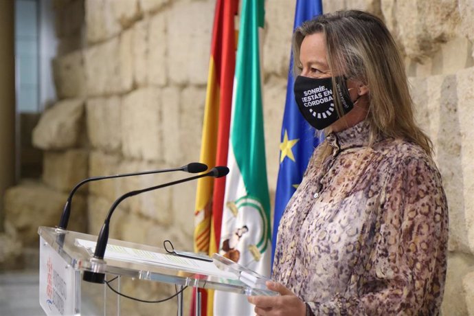 La primera teniente de alcalde y delegada de Turismo y Desarrollo Económico del Ayuntamiento de Cordoba, Isabel Albás, en una imagen de archivo.