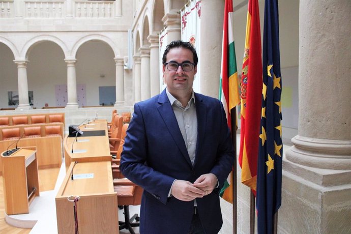 El diputado de Cs La Rioja, Alberto Reyes, en el Parlamento