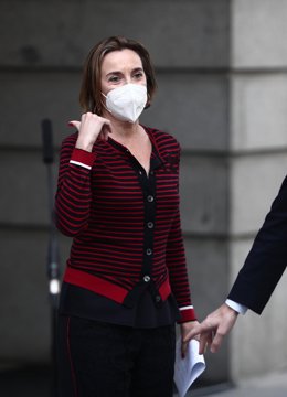 La portavoz del PP en el Congreso, Cuca Gamarra, atiende los medios en el Congreso. En Madrid, (España), a 18 de febrero de 2021. 