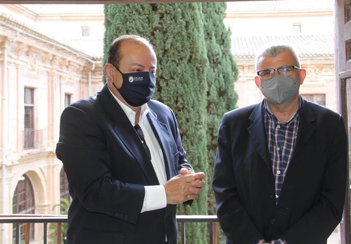 En la imagen, Víctor Meseguer y Valentín Molina, codirectores del Título.