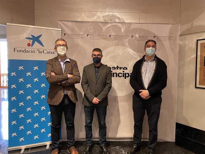 El Teatre Principal de Palma y Fundación 'la Caixa' firman un convenio gracias al cual la sala mejorará la accesibilidad al recinto.