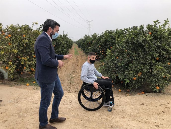 Nota+Foto+Sonido/176 Jóvenes Agricultores Se Beneficia N De Las Ayudas De La Comunidad Por Valor De 5 Millones Para Creación De Empresas Agrarias