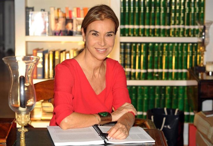 Carmen Posadas presentará La Peregrina en Málaga en una charla dentro de los Encuentros Planetarios de la Fundación Pérez Estrada