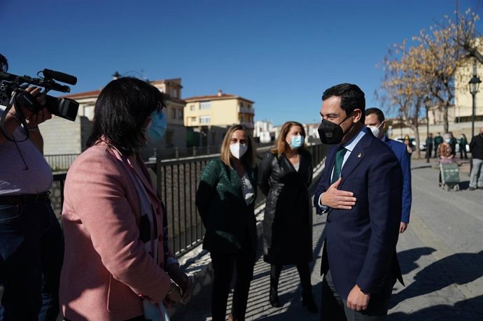 Juanma Moreno inaugura las obras de encauzamiento de la Rambla de Alcárceles.