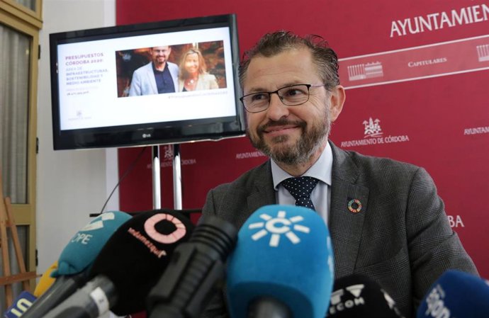 Archivo - El teniente de alcalde de Infraestructuras en el Ayuntamiento de Córdoba, David Dorado, en una imagen de archivo.