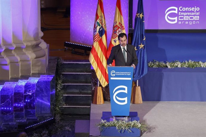 El presidente de CEOE Aragón en la V Cumbre Empresarial
