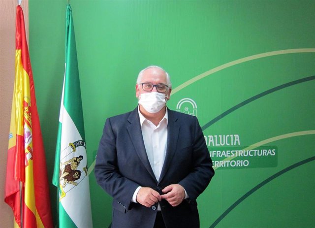 El delegado territorial de Fomento, Infraestructuras, Ordenación del Territorio, Cultura y Patrimonio Histórico en Jaén, Jesús Estrella.