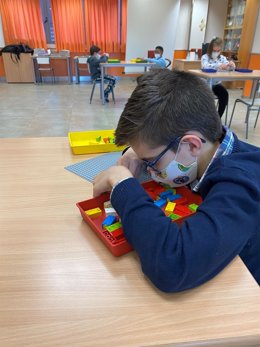 Llegan a La Rioja los primeros 'legos' en braille para escolares