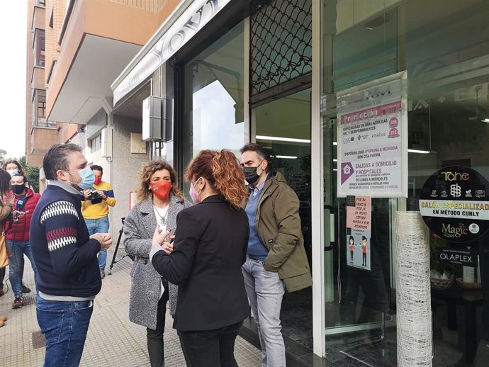 Ciudadanos reclama la bajada del IVA en centros de peluquería y estética.