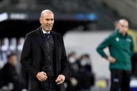 Zidane: "Tenemos que seguir a lo nuestro, sin mirar a los demás"