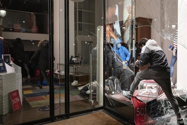 Manifestación contra el encarcelamiento de Pablo Hasél, en Barcelona, Catalunya (España), a 20 de febrero de 2021