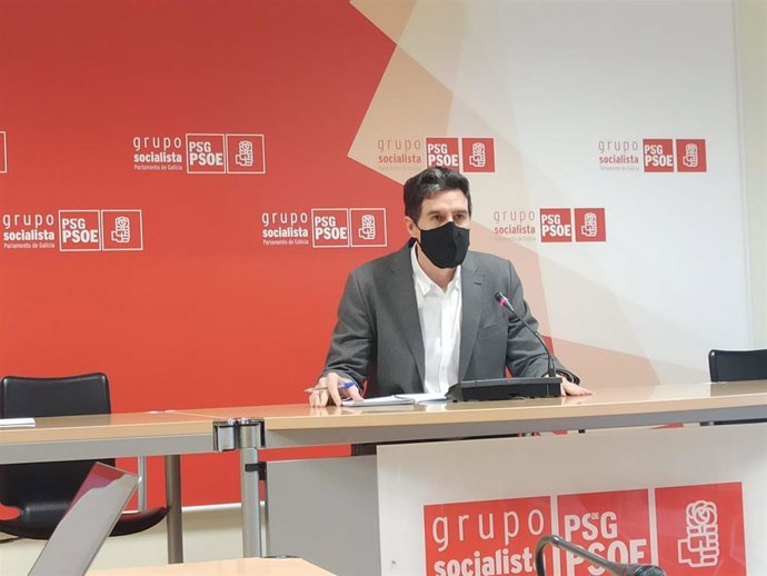El vicesecretario xeral del PSdeG, Pablo Arangüena, en rueda de prensa